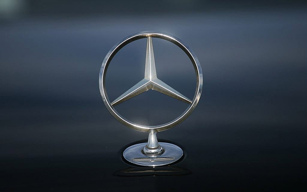 Mercedes Benz Logo